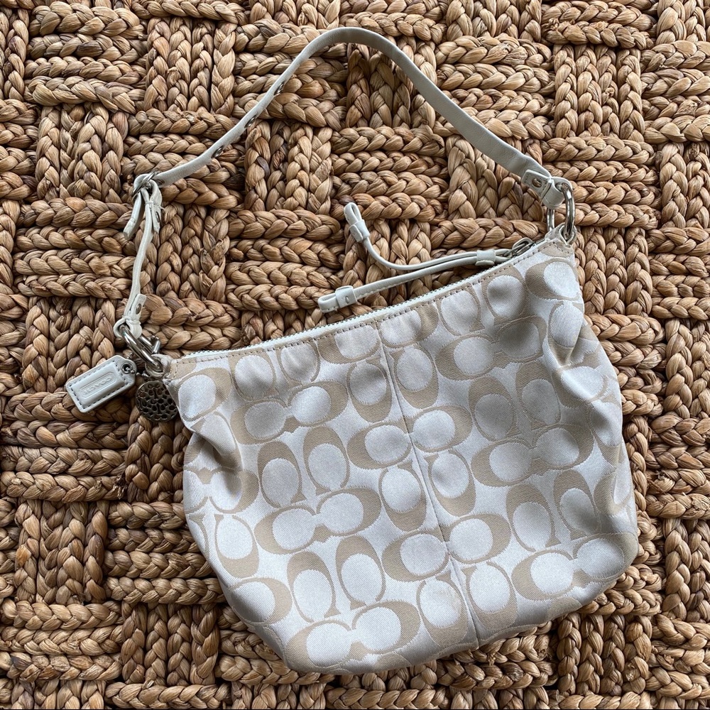 Coach Signature Canvas Top Handle Pouch - Oyster